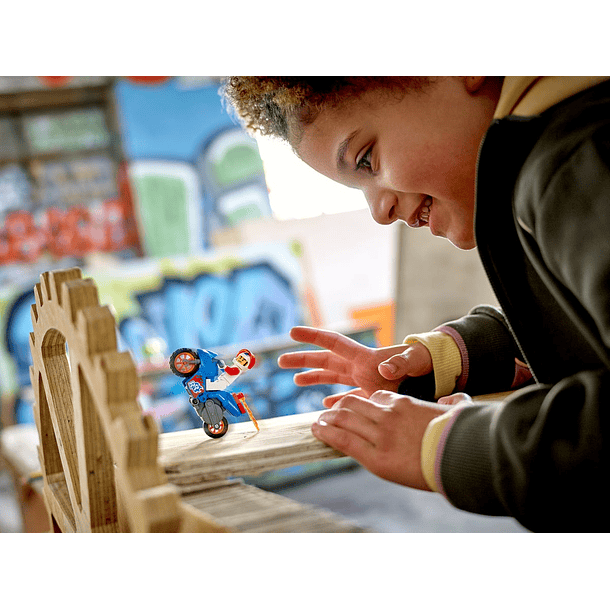 Mota de Acrobacias Rocket 6