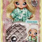 Na! Na! Na! Surprise - Glam Series Victoria Grand 1