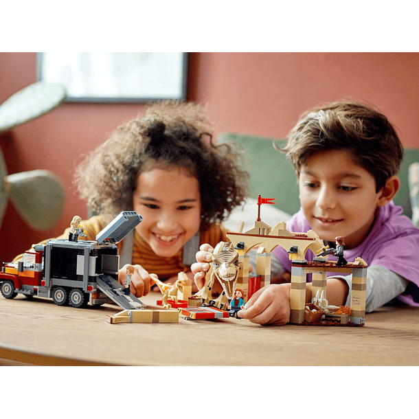 Fuga dos Dinossauros Atrociraptor e T-Rex 3