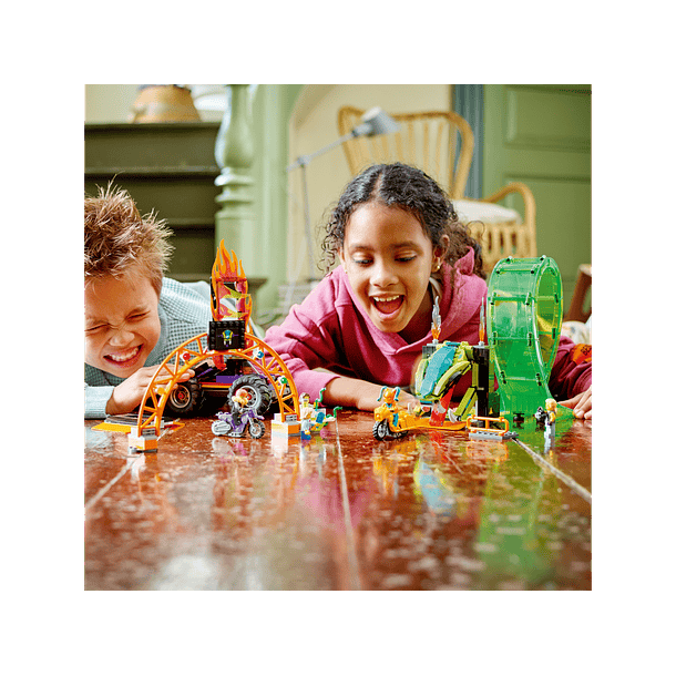 Arena de Acrobacias com Loop Duplo 5