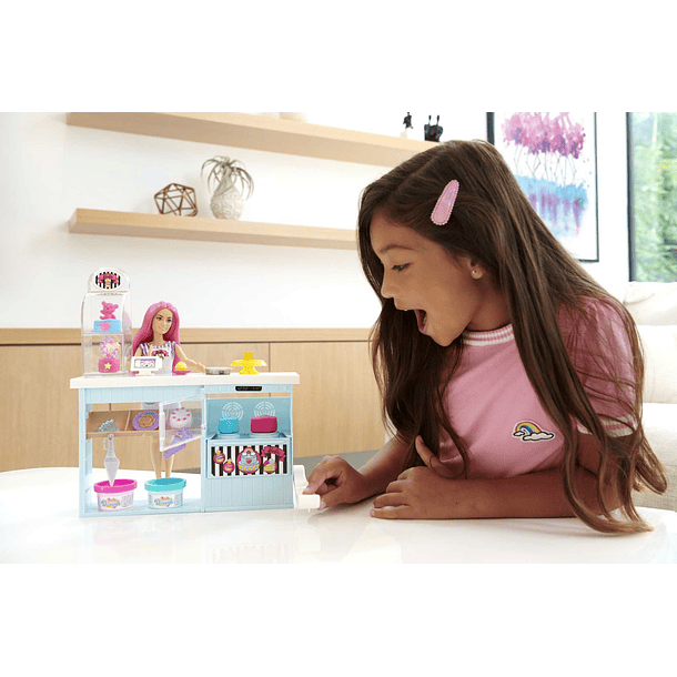 Barbie e a sua Pastelaria 3