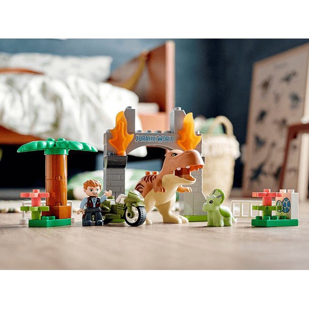 A Fuga dos Dinossauros T. Rex e Triceratops 3