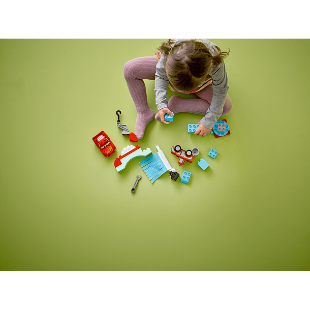 Divertida Lavagem Automática de Carros de Faísca McQueen e Mate 3