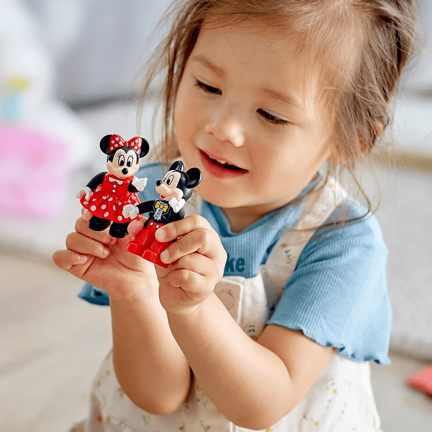 O Comboio de Aniversário do Mickey e da Minnie 4