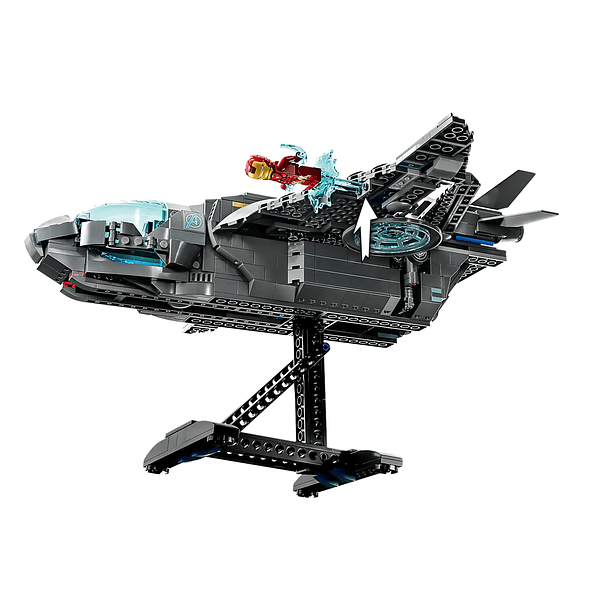 O Quinjet dos Vingadores 4