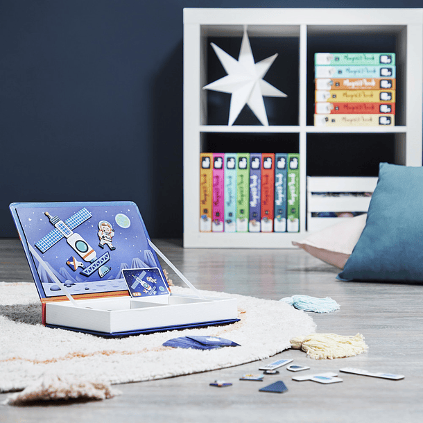 Livro Magnético - Espaço 7