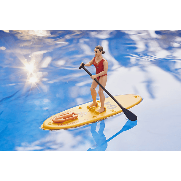 Nadador Salvador com Prancha de Stand-Up Paddle 4