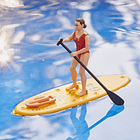 Nadador Salvador com Prancha de Stand-Up Paddle 4