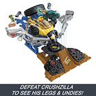 Hot Wheels Monster Trucks - Mega-Wrex vs. Crushzilla Takedown 3