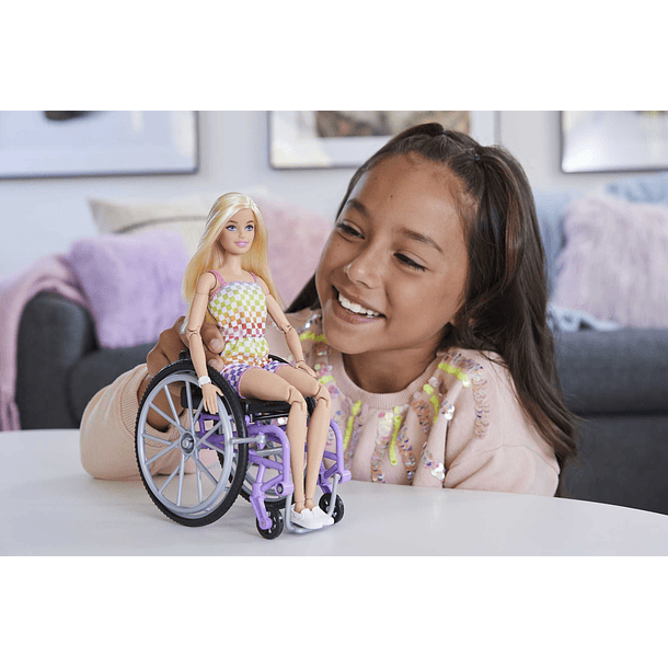 Barbie Fashionistas Cadeira de Rodas 5