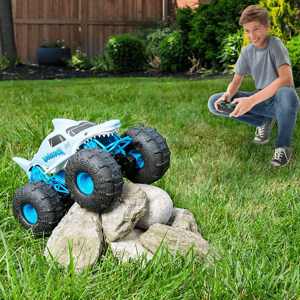 Monster Jam - Megalodon Storm Todo Terreno RC 5