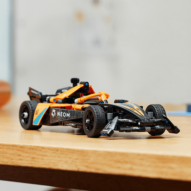 NEOM McLaren Formula E Race Car 5