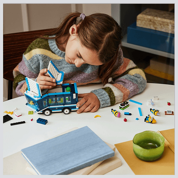  Autocarro de Festa com Música dos Minions 9