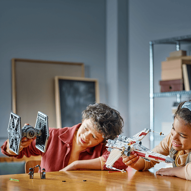 Combinação de TIE Fighter e X-Wing 8