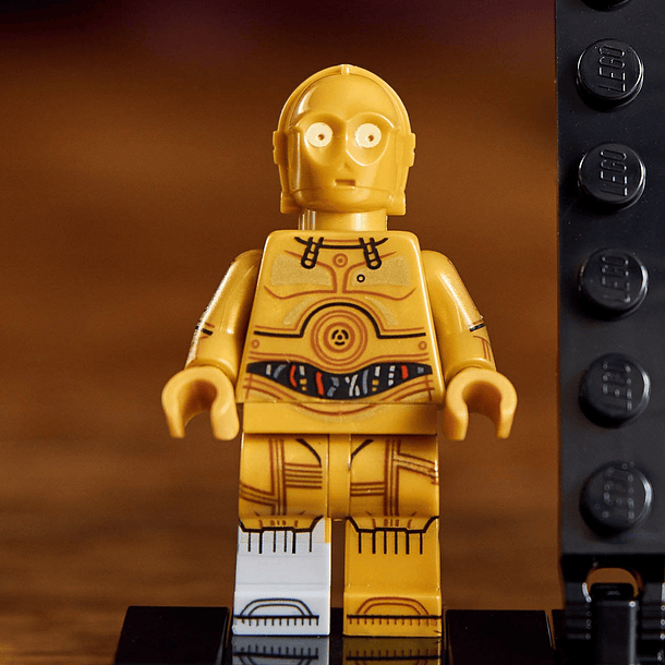 C-3PO 8