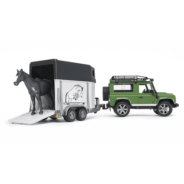 Land Rover Defender com Atrelado e Cavalo 1