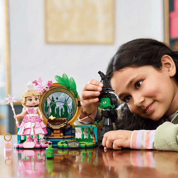 Figuras de Elphaba e Glinda 5