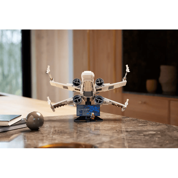 X-Wing Starfighter 9