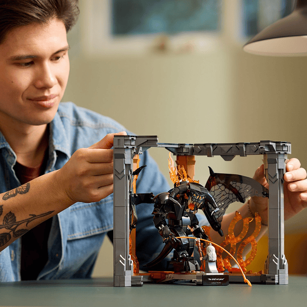 Book Nook O Senhor dos Anéis: Balrog 10