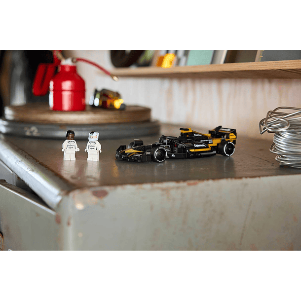 Carro de Corrida APXGP Team Race Car de F1: o filme 10