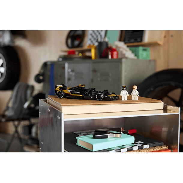 Carro de Corrida APXGP Team Race Car de F1: o filme 9