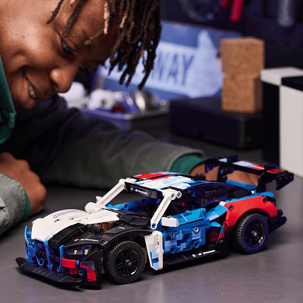 Carro de Corrida BMW M4 GT3 EVO 8