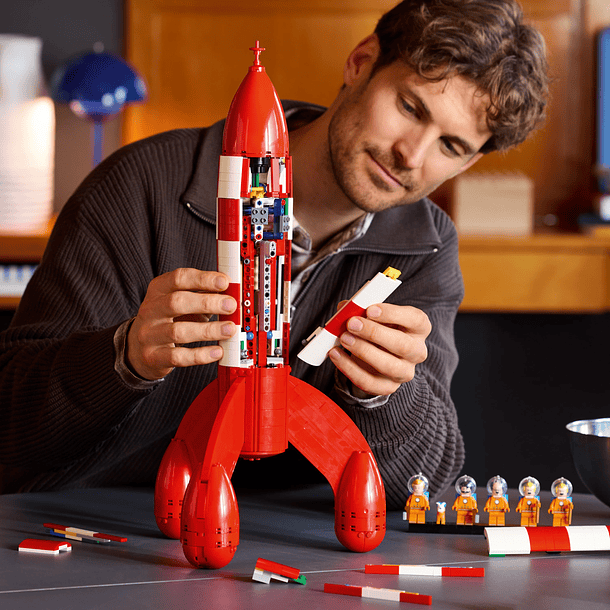 Foguetão Lunar de Tintin 14