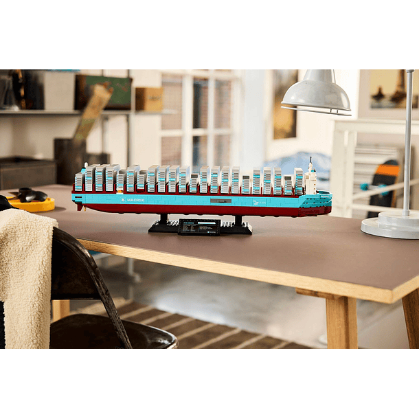 Navio Porta-Contentores de Combustível Duplo Maersk 8