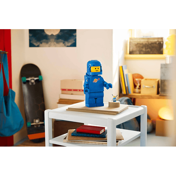 Minifigura de Tamanho Aumentado de Astronauta Azul 6