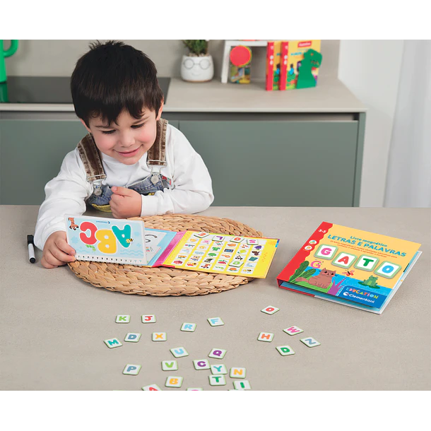 Livro Magnético - Letras e Palavras 5