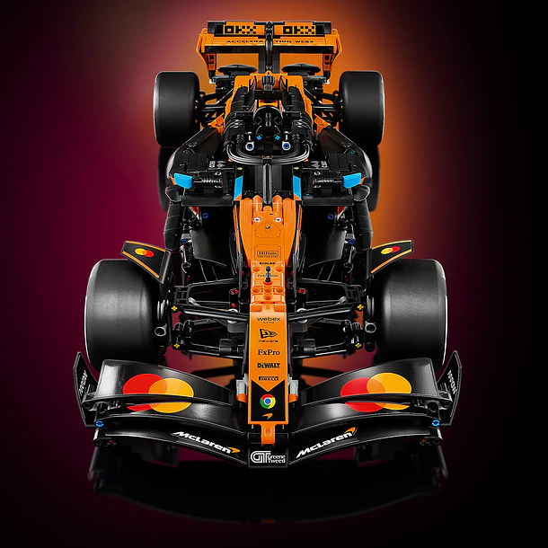 McLaren MCL39 10