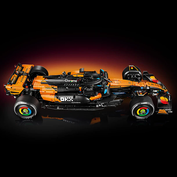 McLaren MCL39 11