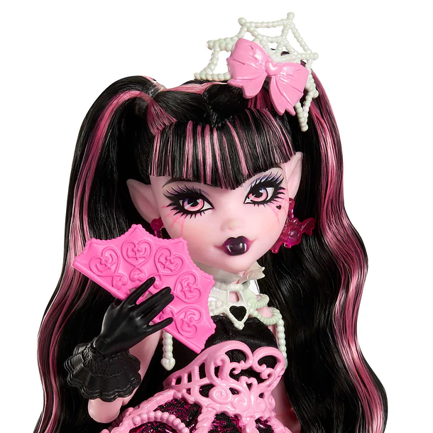 Monster High - Scary Sweet Birthday Draculaura 3