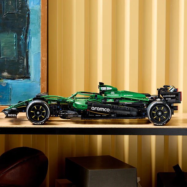 Aston Martin Aramco AMR25 F1 5