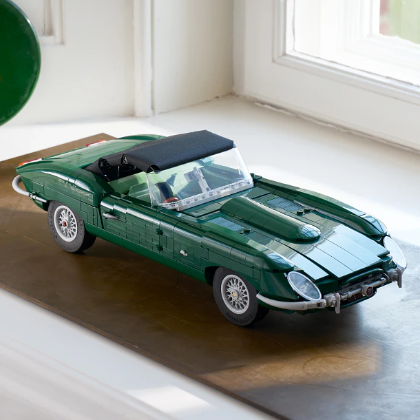 Jaguar E-Type 11