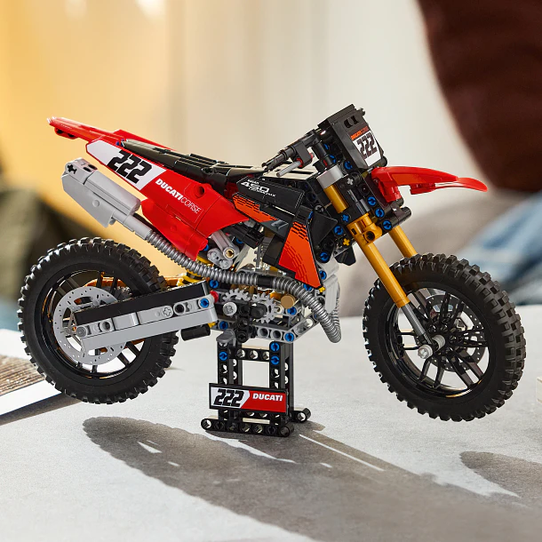 Mota Ducati Desmo450 MX Factory 6