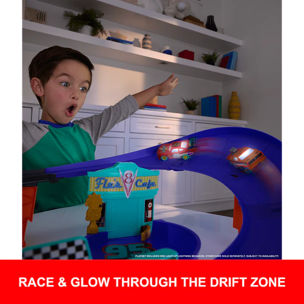 Cars Race To Celebrate Light Up - Lightning McQueen Celebration Raceway 6