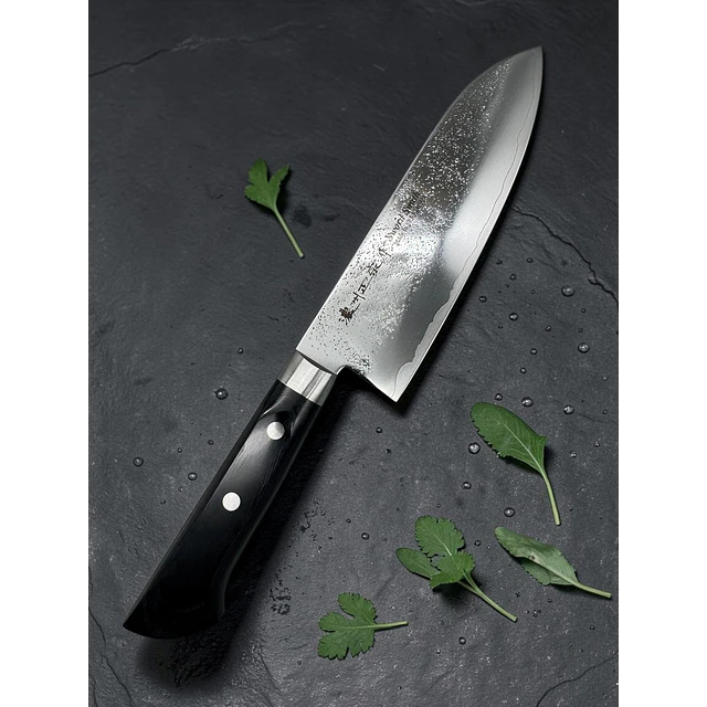 Cuchillo Santoku Satake 170 mm – Acero Japonés AUS-8A – Mango Negro