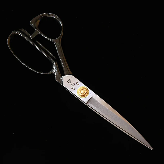 信忠NOBUTADA TIJERAS（240mm）
