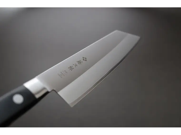 Cuchillo Kiritsuke. Acero VG10. Hoja 210 mm. 1