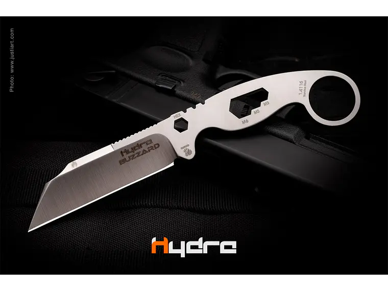 Karambit Buzzard White Hawk. Filo Liso. Hoja 8 cm. 1