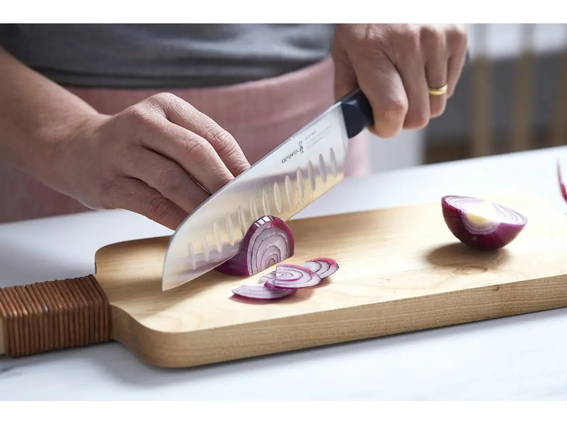 Cuchillo Santoku. Hoja 170 mm.  4