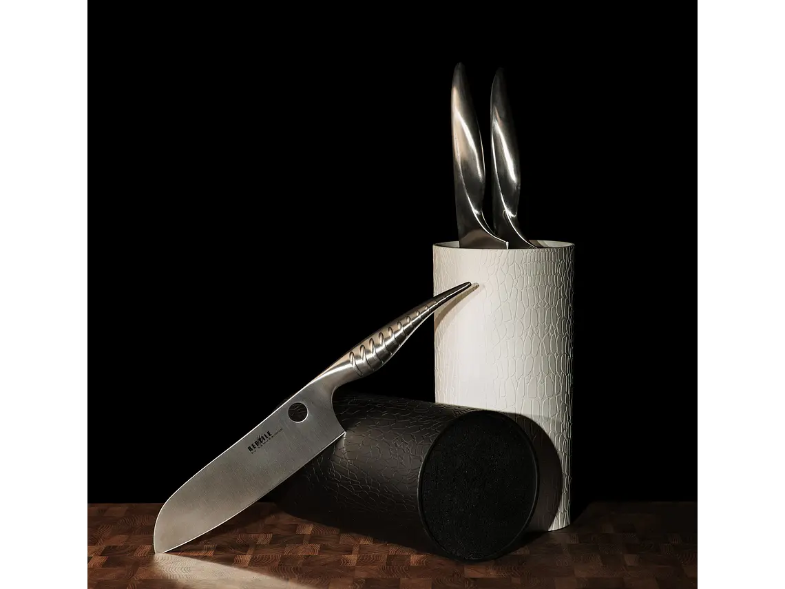 Cuchillo Santoku. Mango Acero Inoxidable. Hoja 170 mm. 8