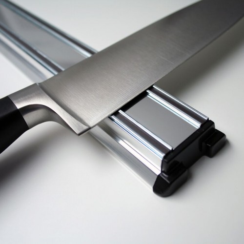 Barra magnética para 6 cuchillos. Aluminio. 30 cm.