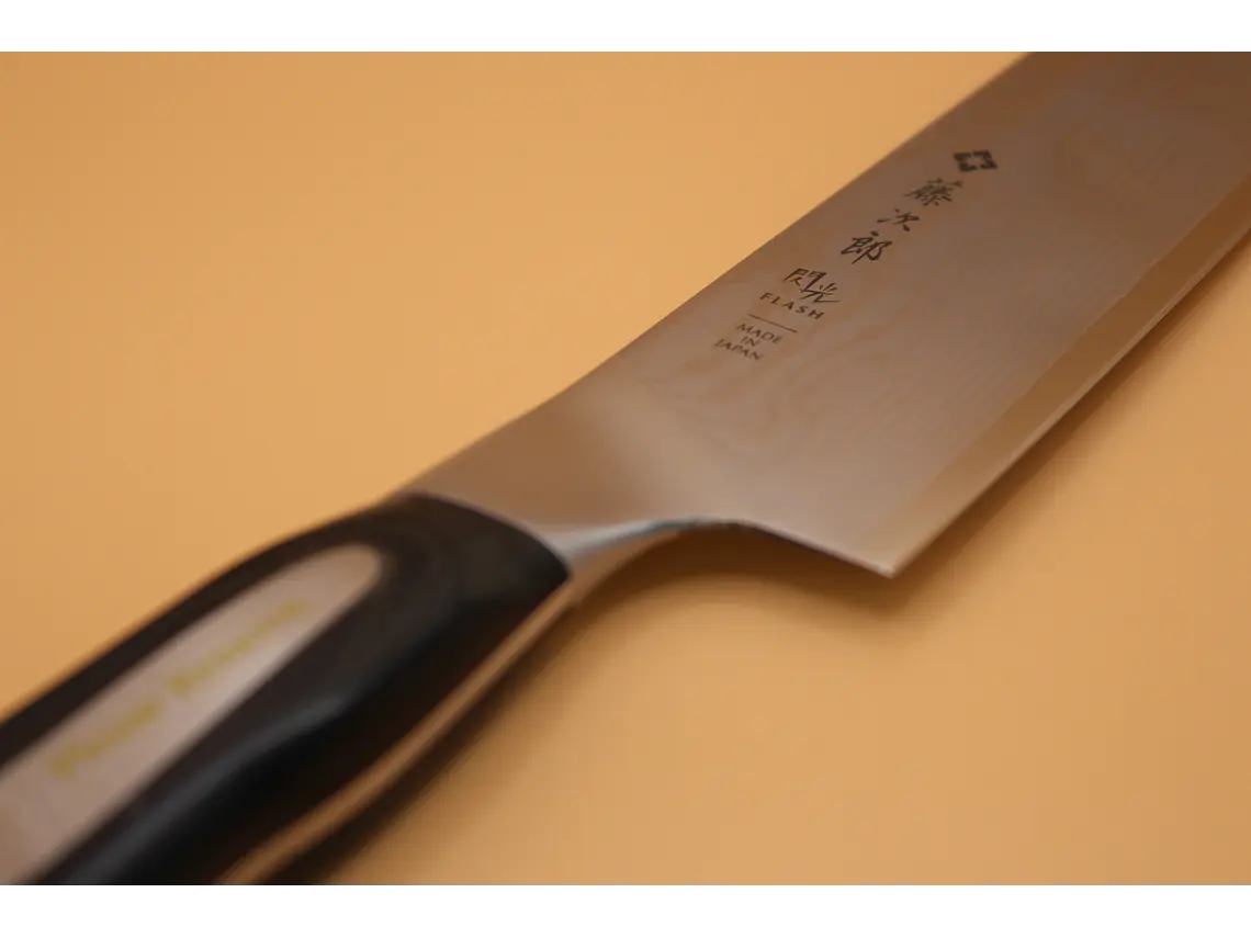Cuchillo Santoku. Acero Damasco 63 Capas. Hoja 180 mm.  2