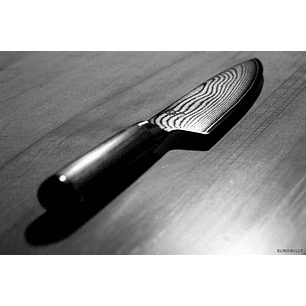 Shun Classic, Japanese Style Chef's Knife, acero Damascus, inoxidable, hoja 20.3 cms.