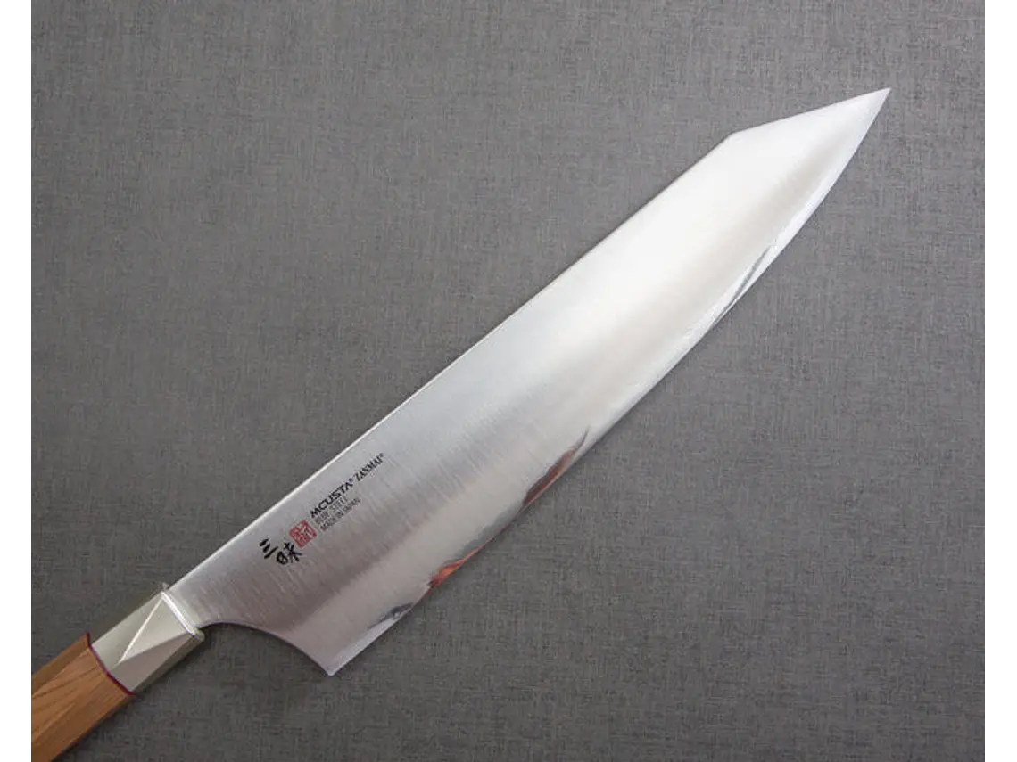 Cuchillo Gyuto. Acero Aogami. Hoja 210 mm. 12