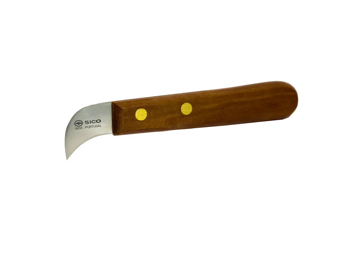 Cuchillo para castañas. Mango madera. Hoja 3cms. 1