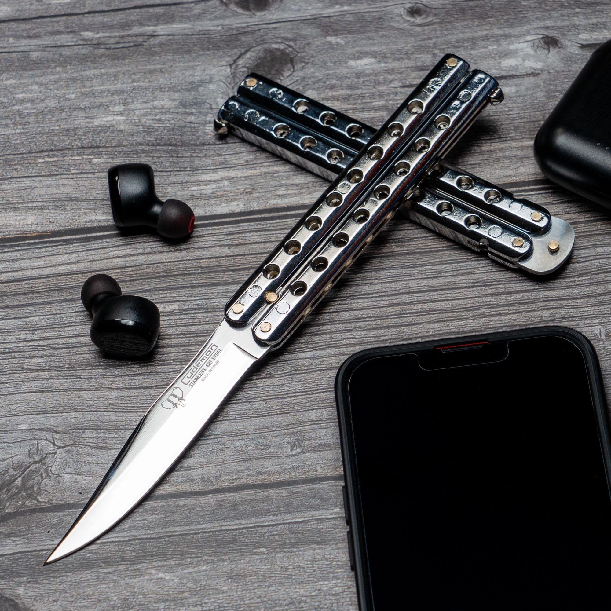 Balisong. Hoja 9 cm.