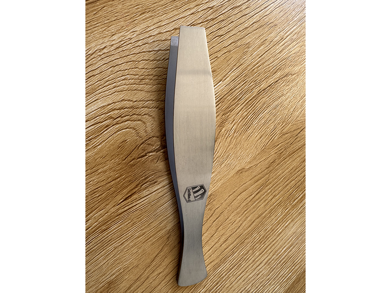 Pinza Saca Espinas. Punta Ancha. 15 cm. 2